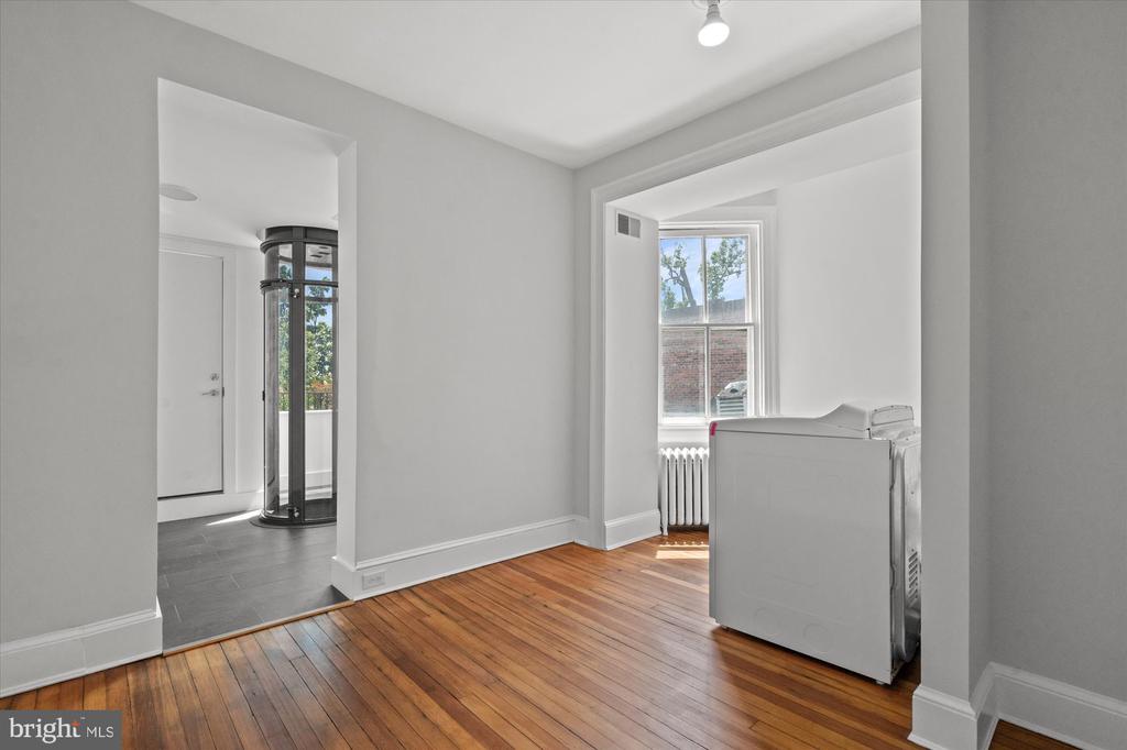 1730 Lamont St NW