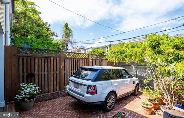 3021 DUMBARTON ST NW