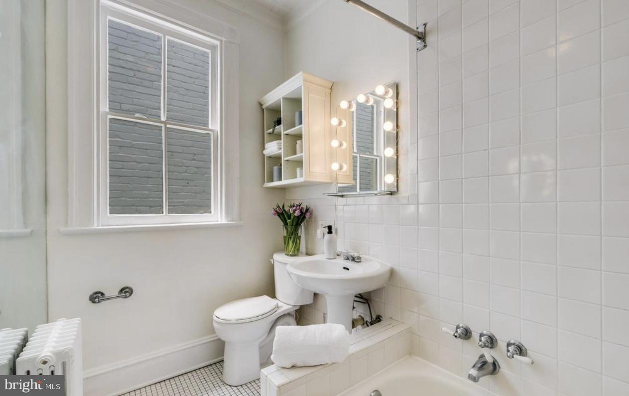 3021 DUMBARTON ST NW