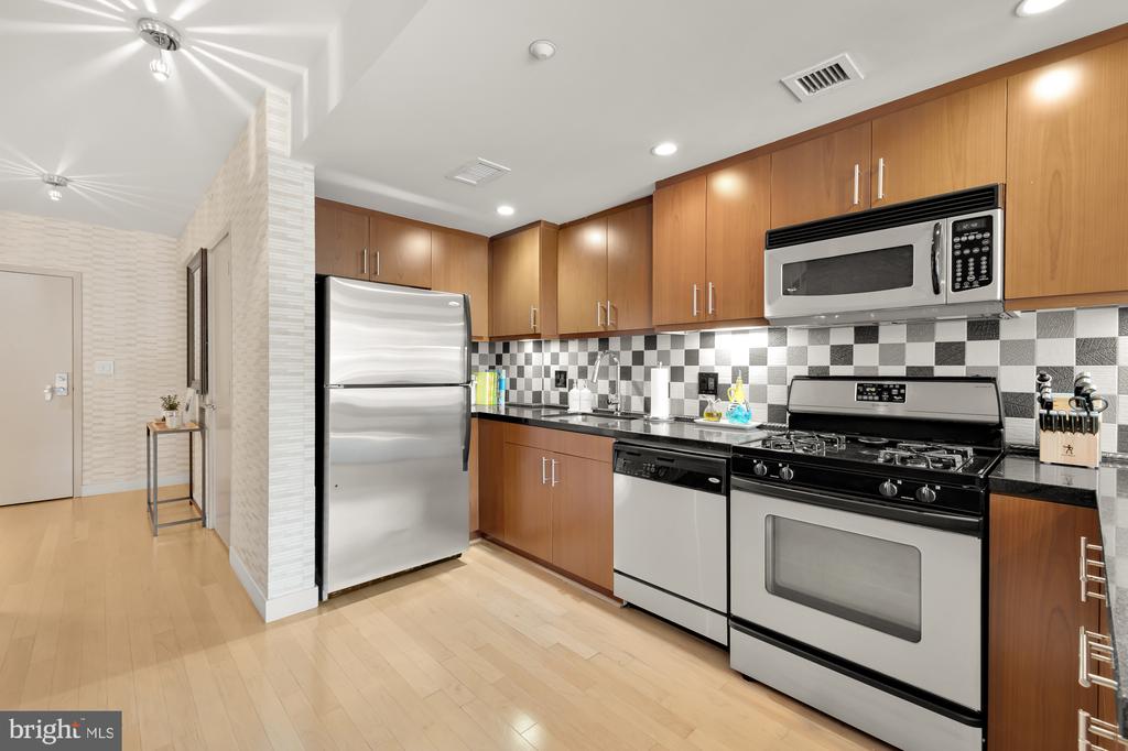 912 F ST NW #901