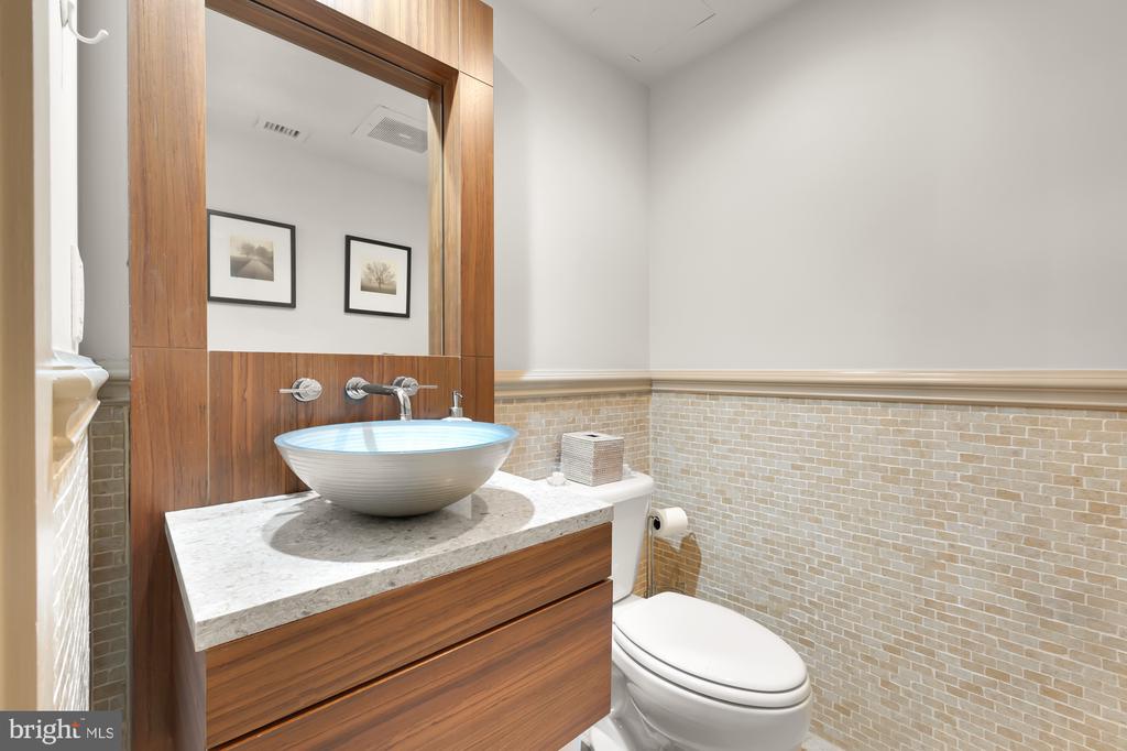 912 F ST NW #901