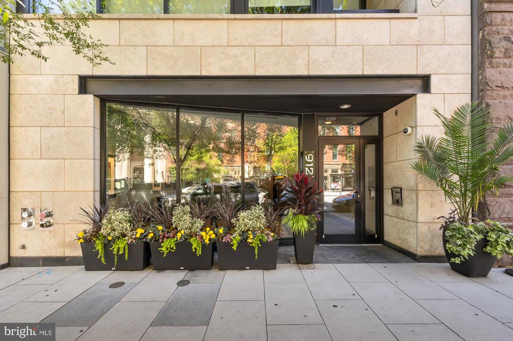 912 F ST NW #901