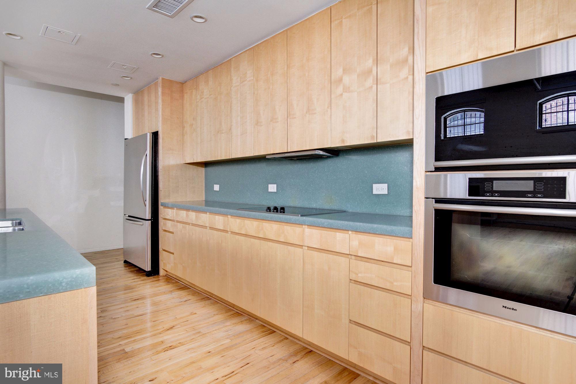 437 NEW YORK AVE NW #Y2