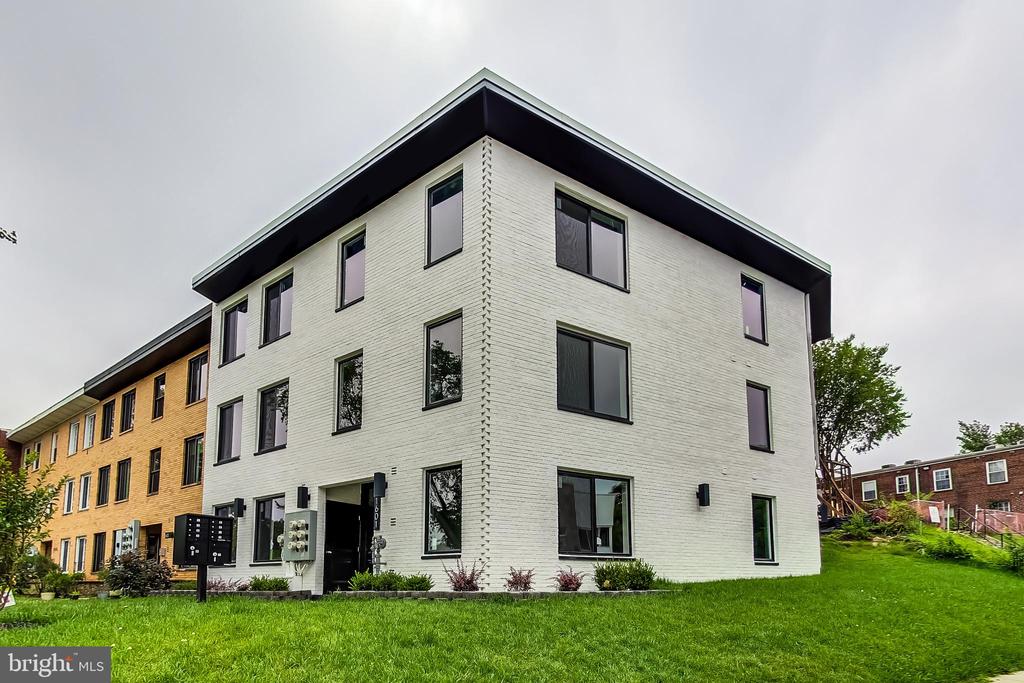 1601 North Carolina Ave NE #4
