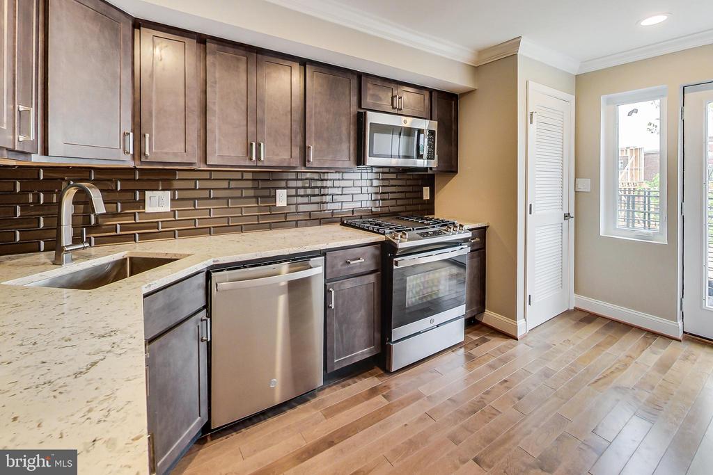 1601 North Carolina Ave NE #4