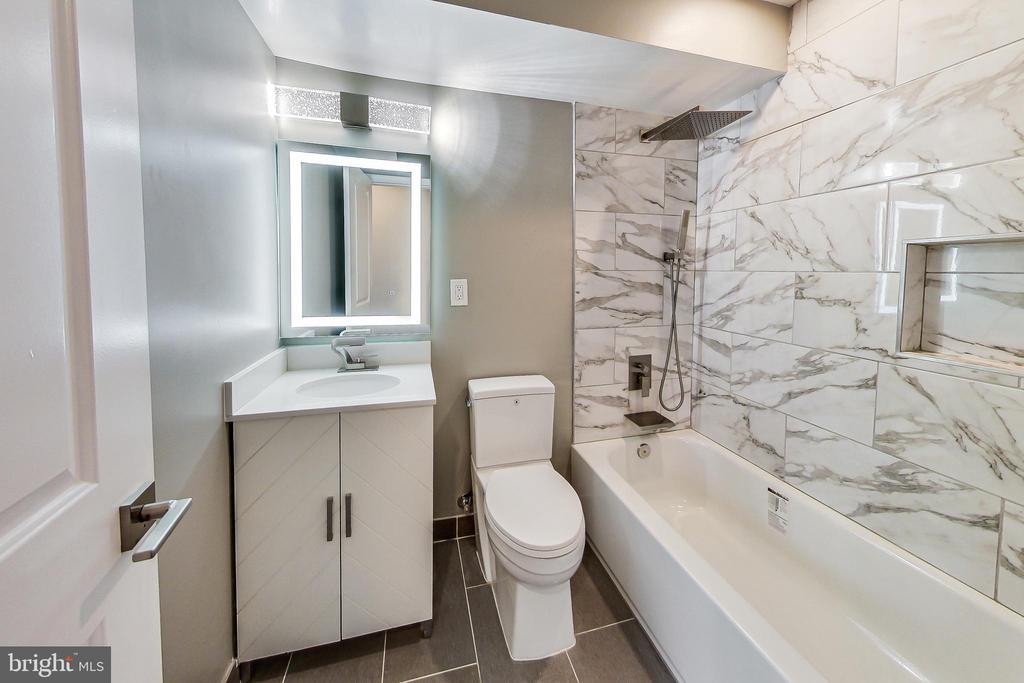 1601 North Carolina Ave NE #4