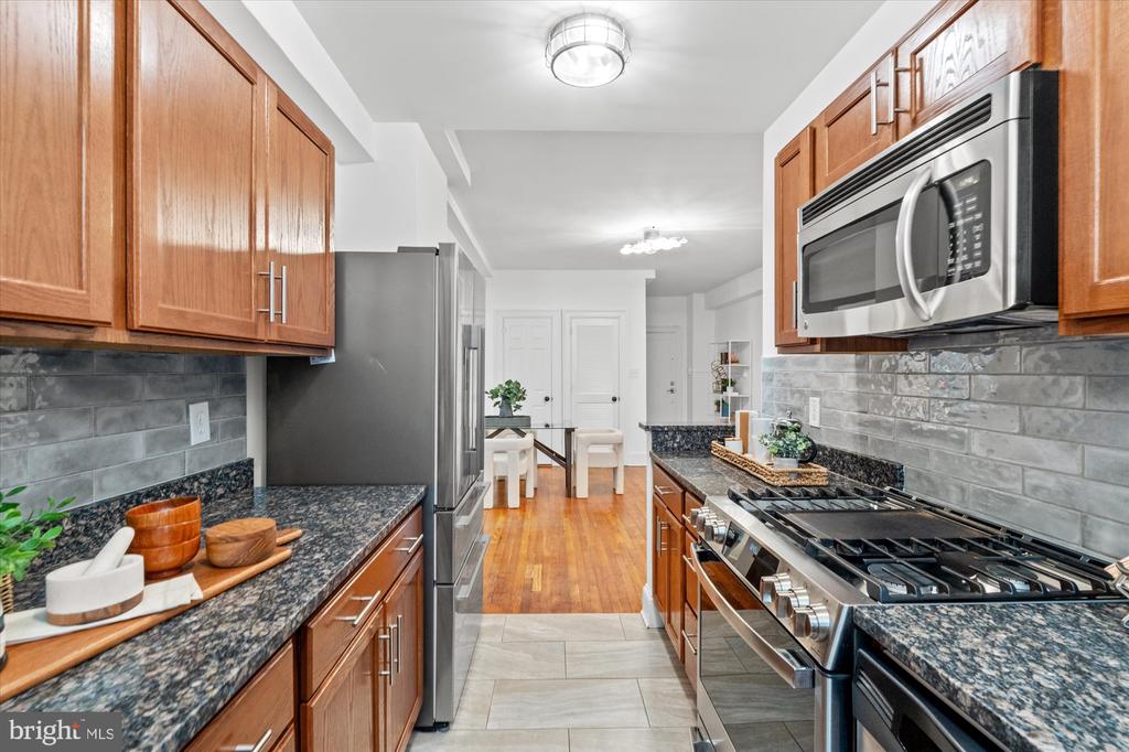 1910 Kalorama Rd NW #203