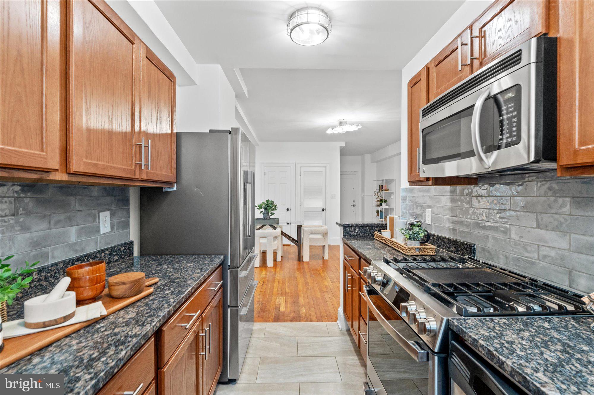 1910 Kalorama Rd NW #203