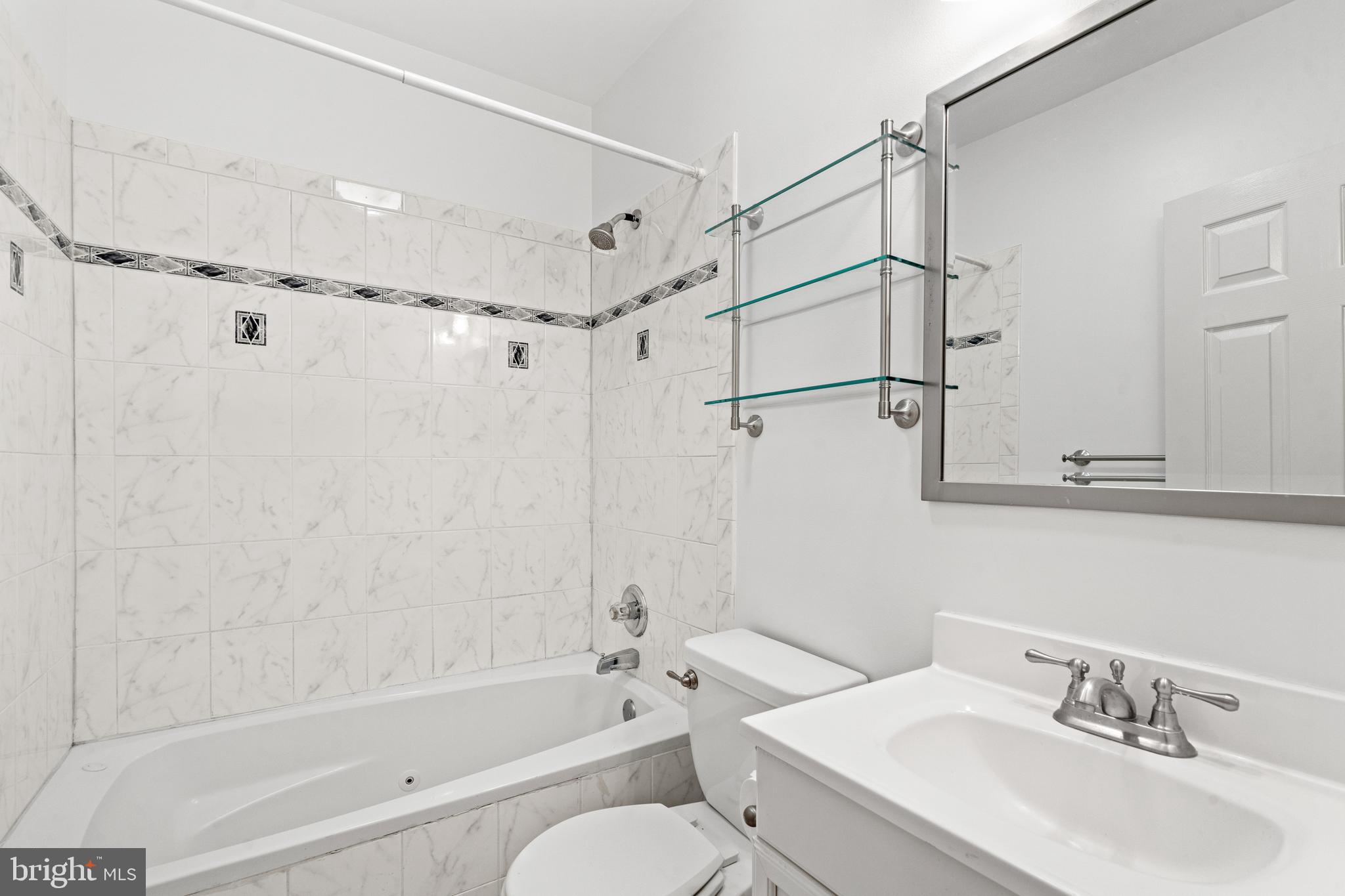 1030 FAIRMONT ST NW #104