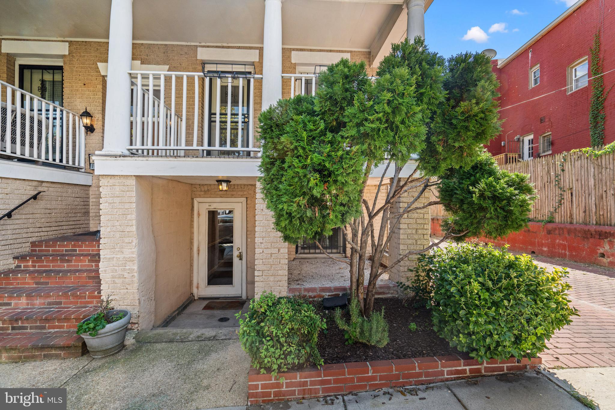 1030 FAIRMONT ST NW #104