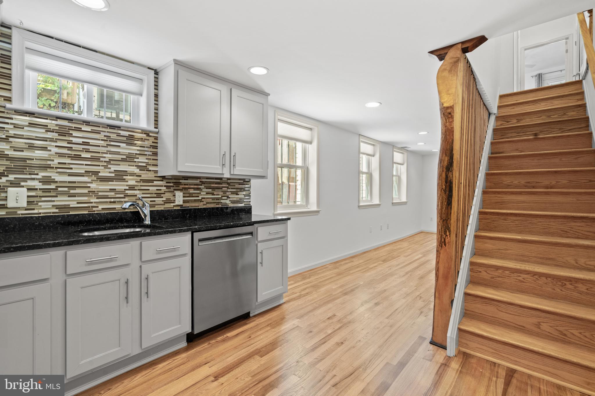 1030 FAIRMONT ST NW #104