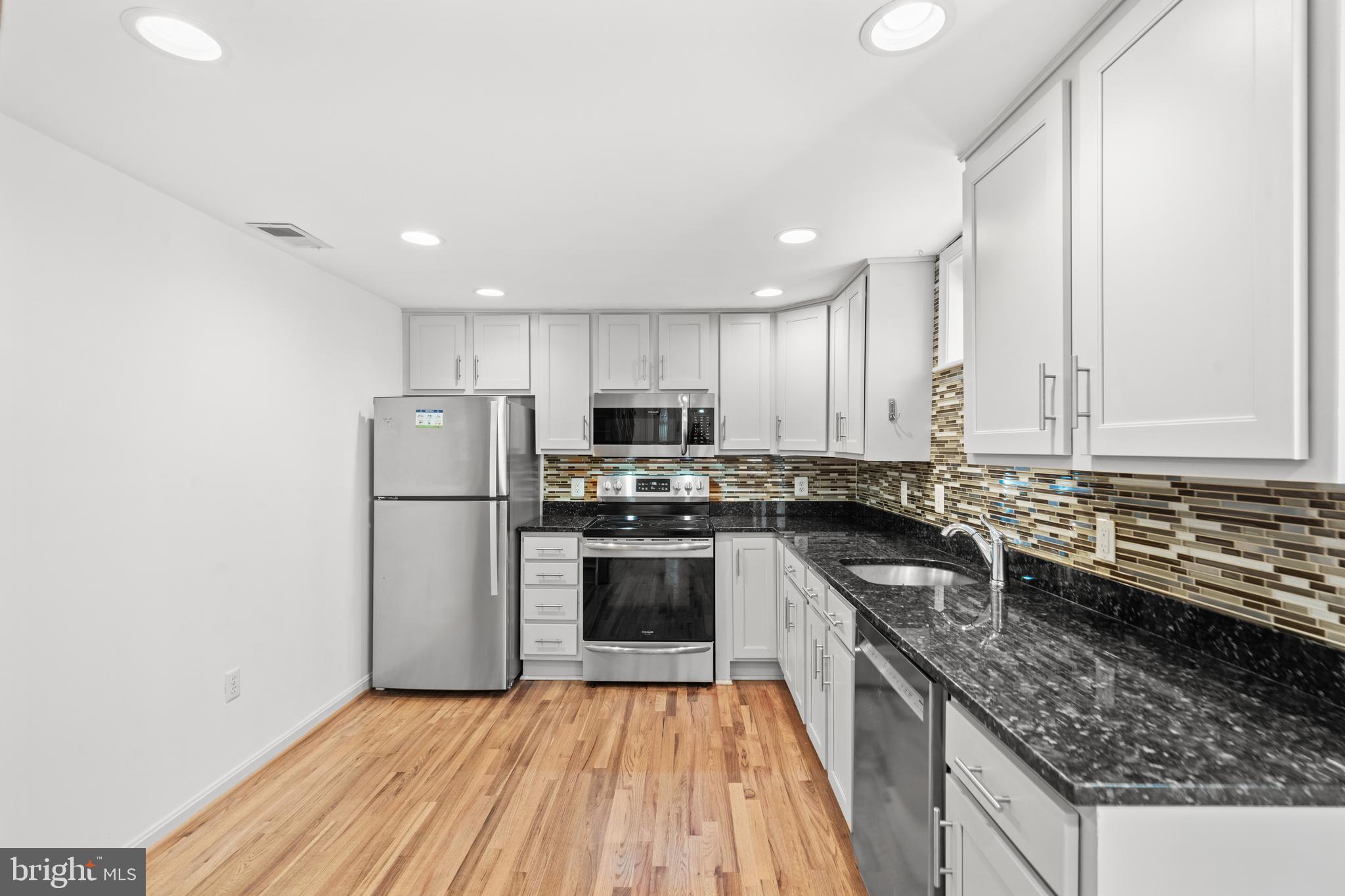 1030 FAIRMONT ST NW #104