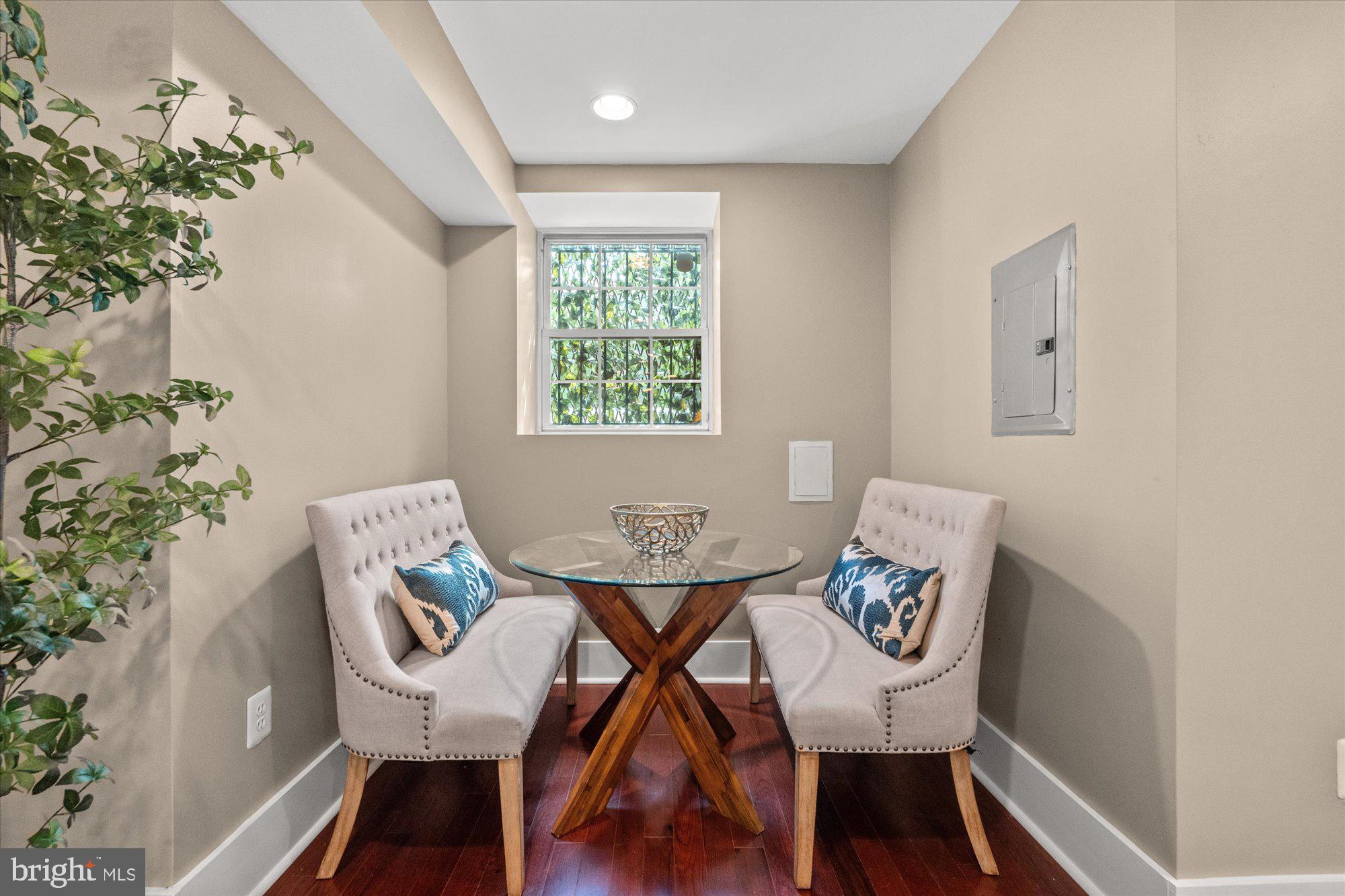 1435 Euclid St NW #1