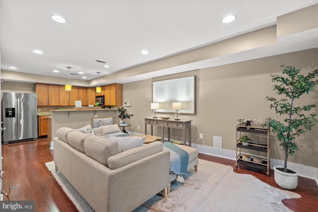 1435 Euclid St NW #1