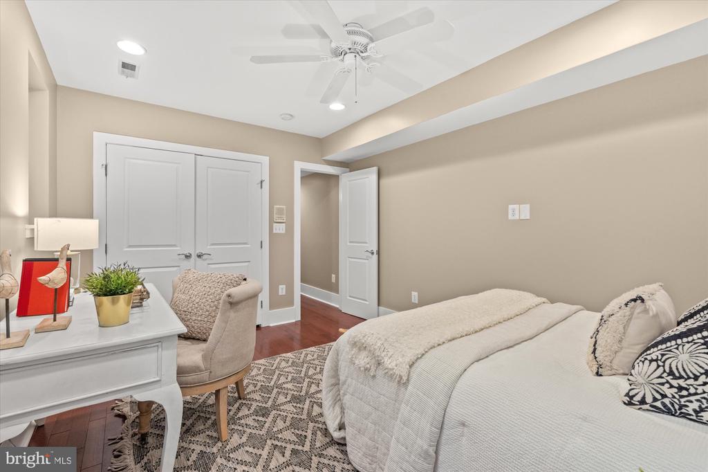 1435 Euclid St NW #1