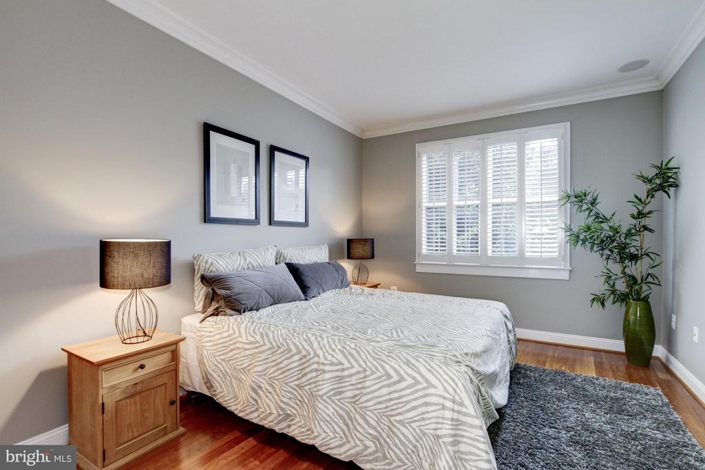 27 LOGAN CIR NW #1