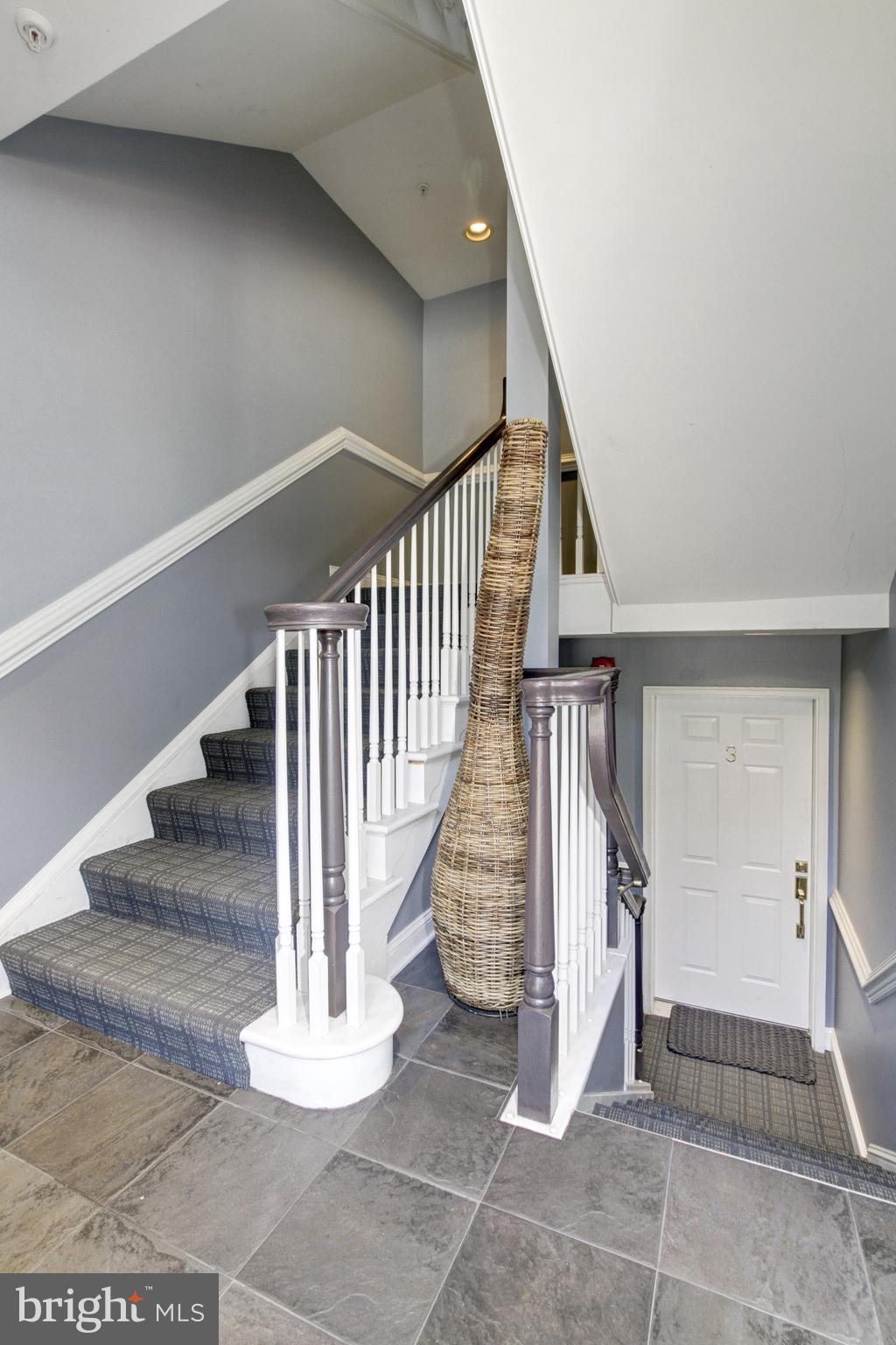 27 LOGAN CIR NW #1