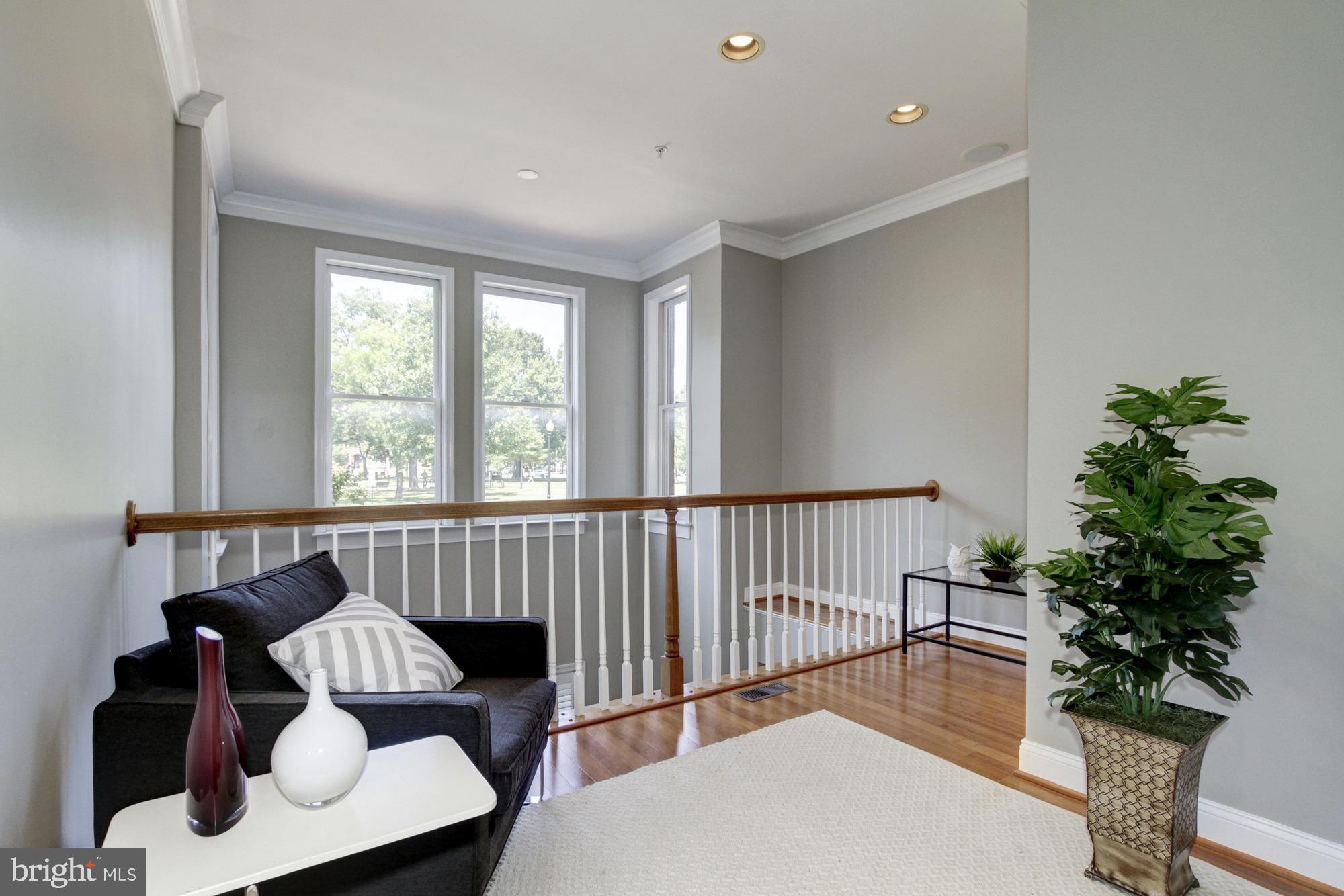 27 LOGAN CIR NW #1