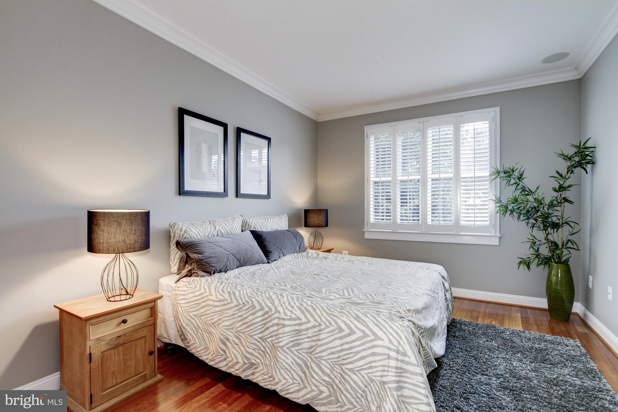 27 LOGAN CIR NW #1
