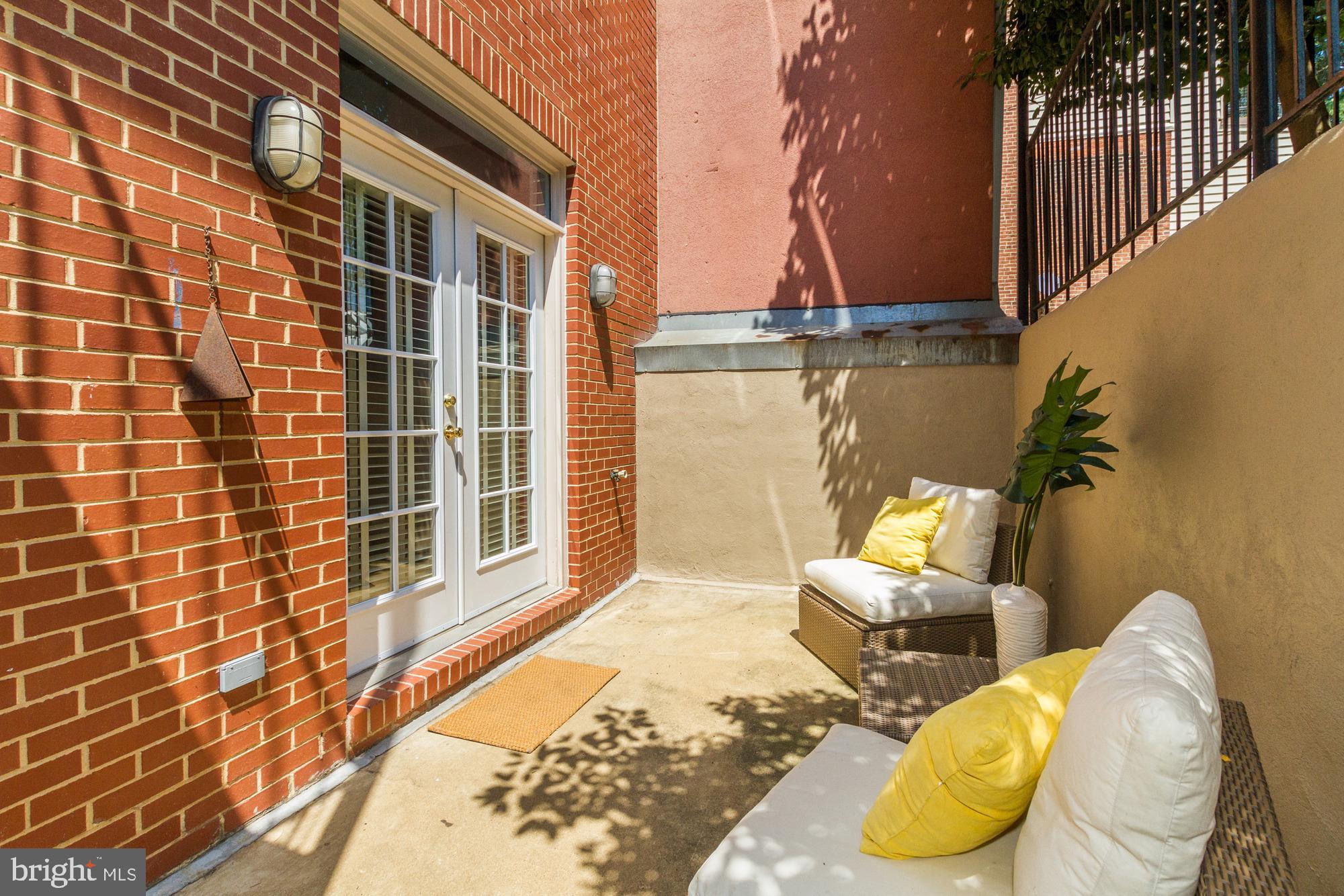 27 LOGAN CIR NW #1
