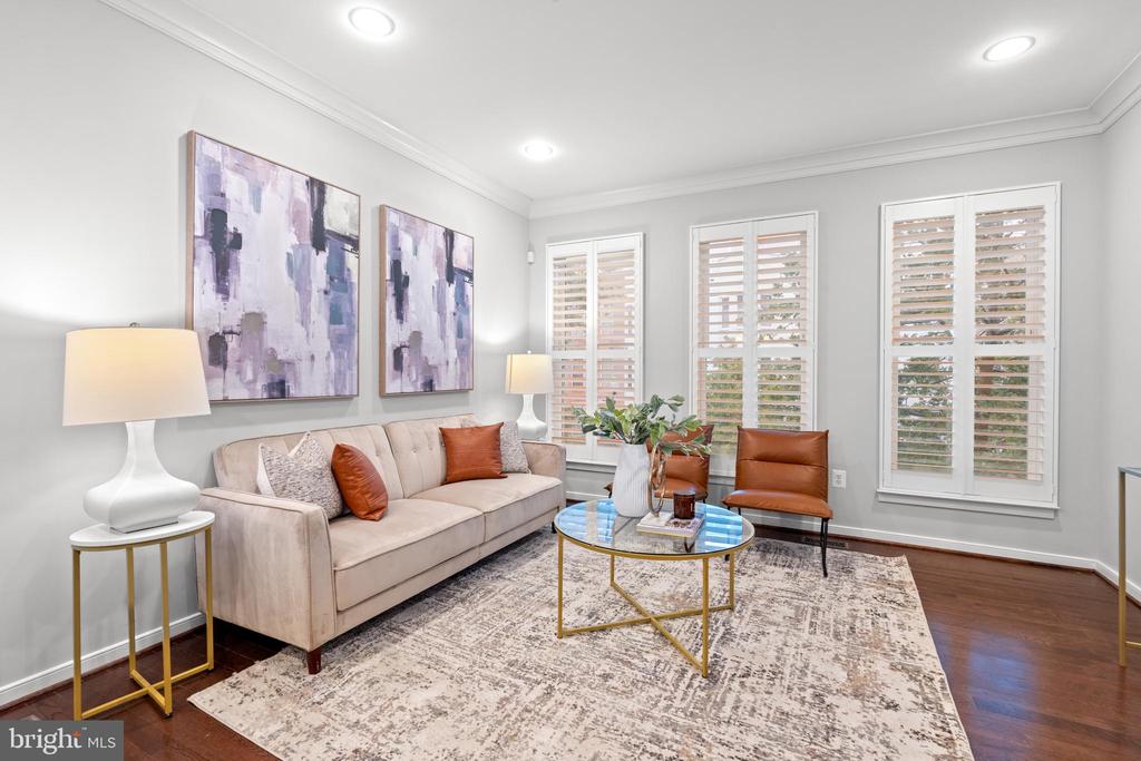 331 K St SE