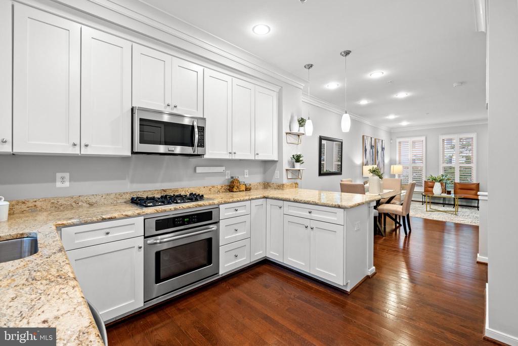 331 K St SE