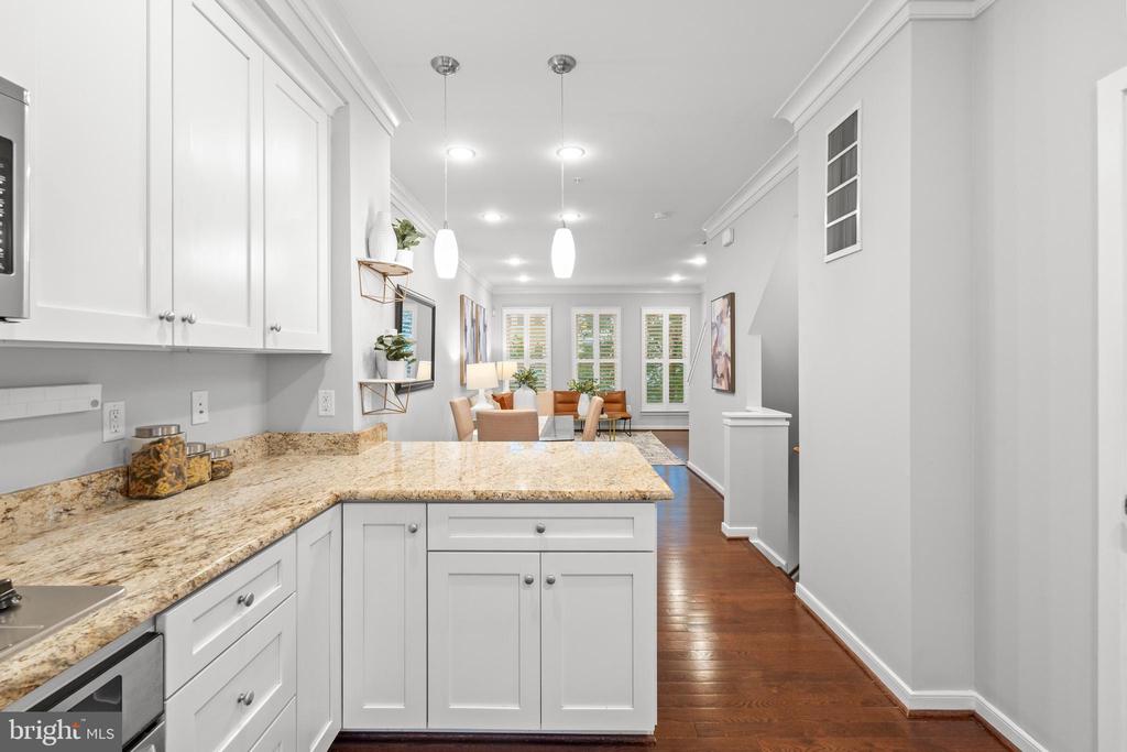 331 K St SE
