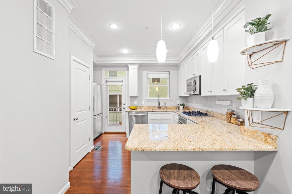 331 K St SE