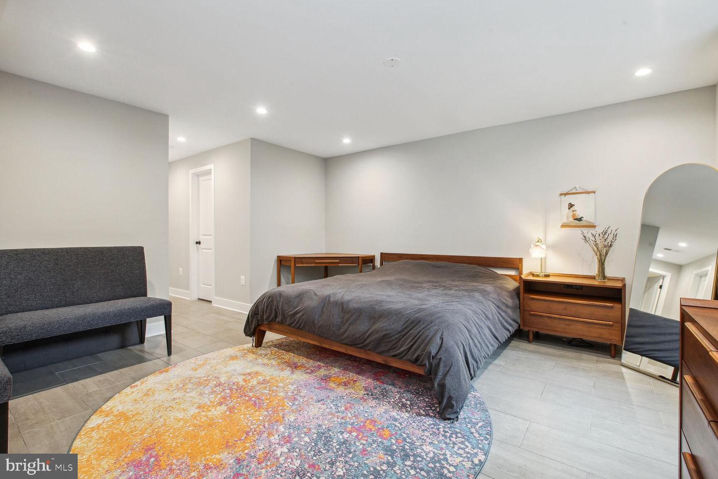 216 T St NE #1