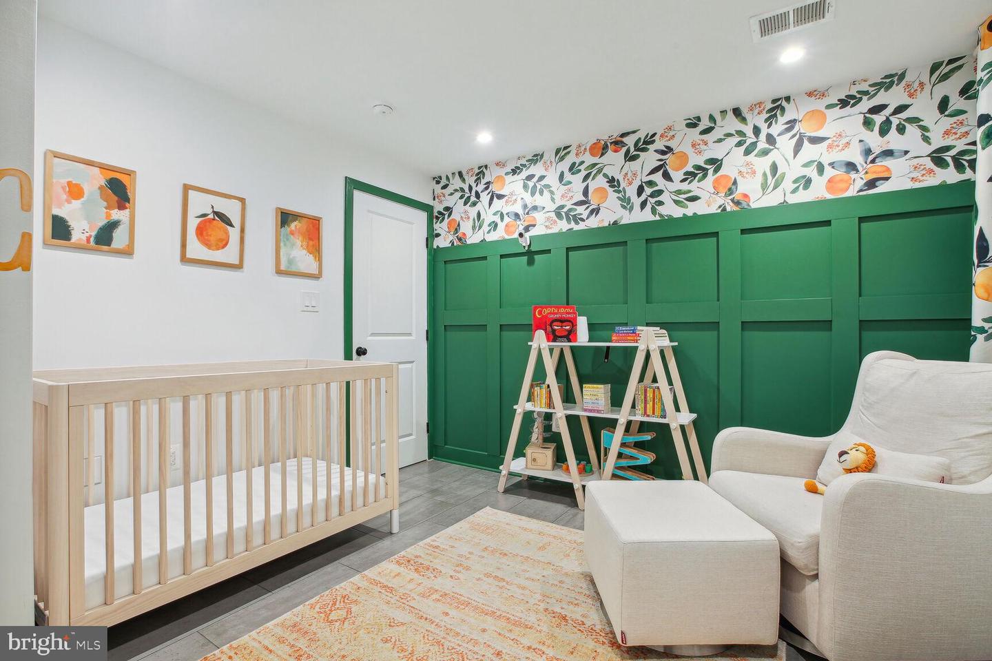 216 T St NE #1