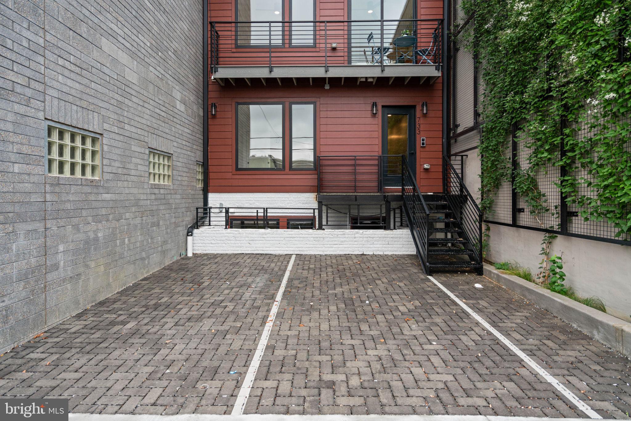 733 8TH STREET SE 02