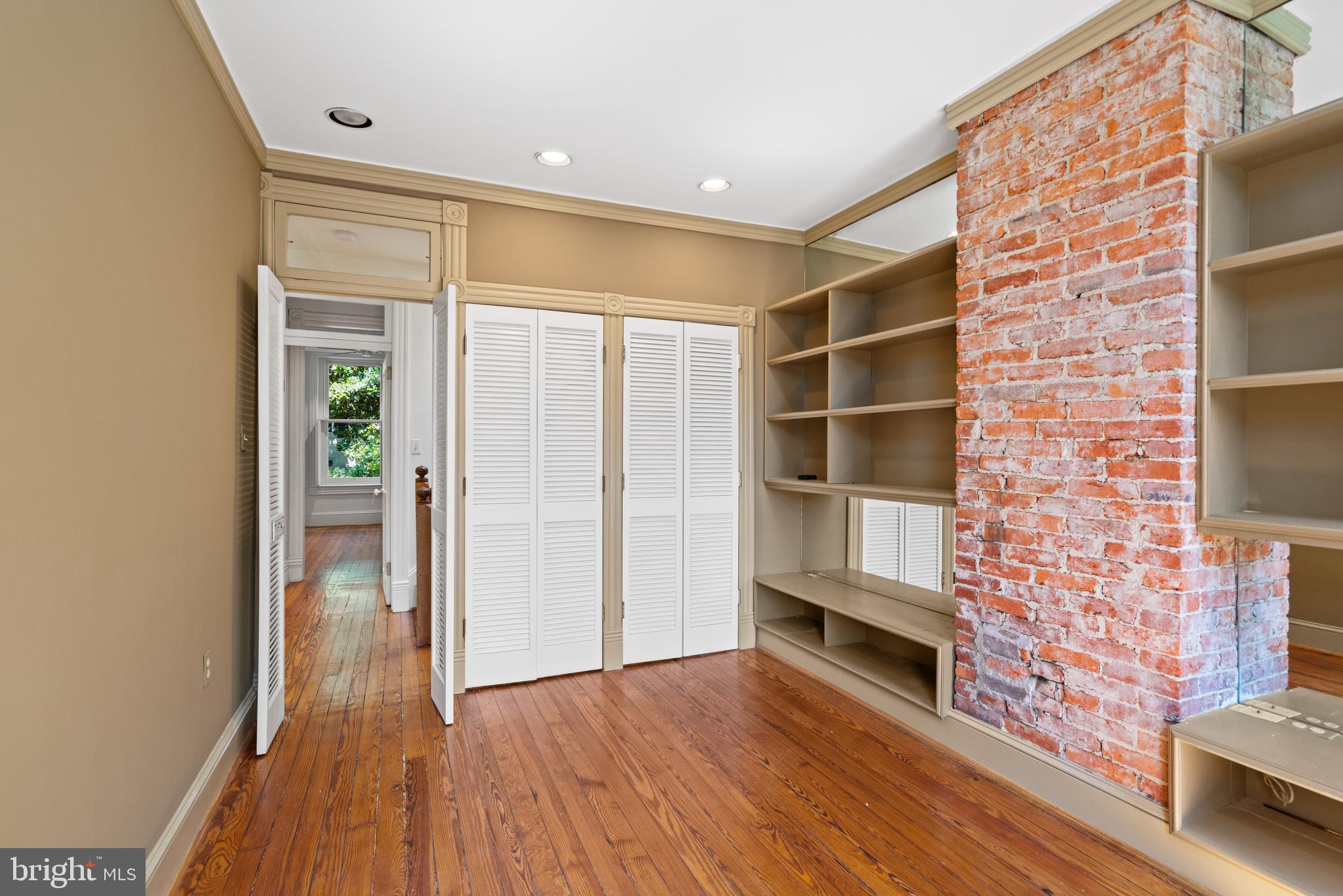 3040 CAMBRIDGE PLACE NW