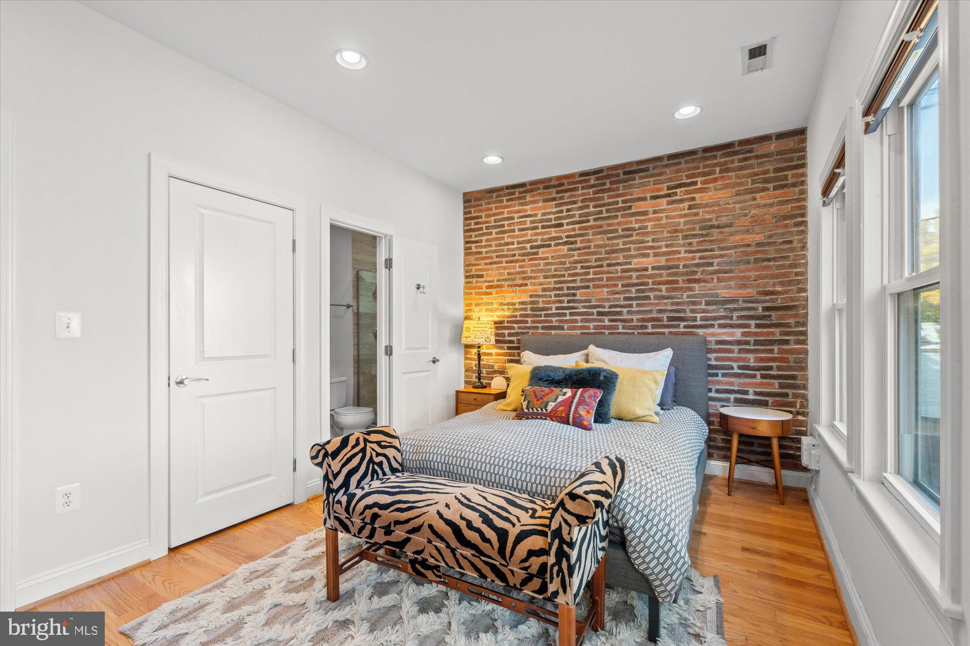 907 WEBSTER STREET NW 2