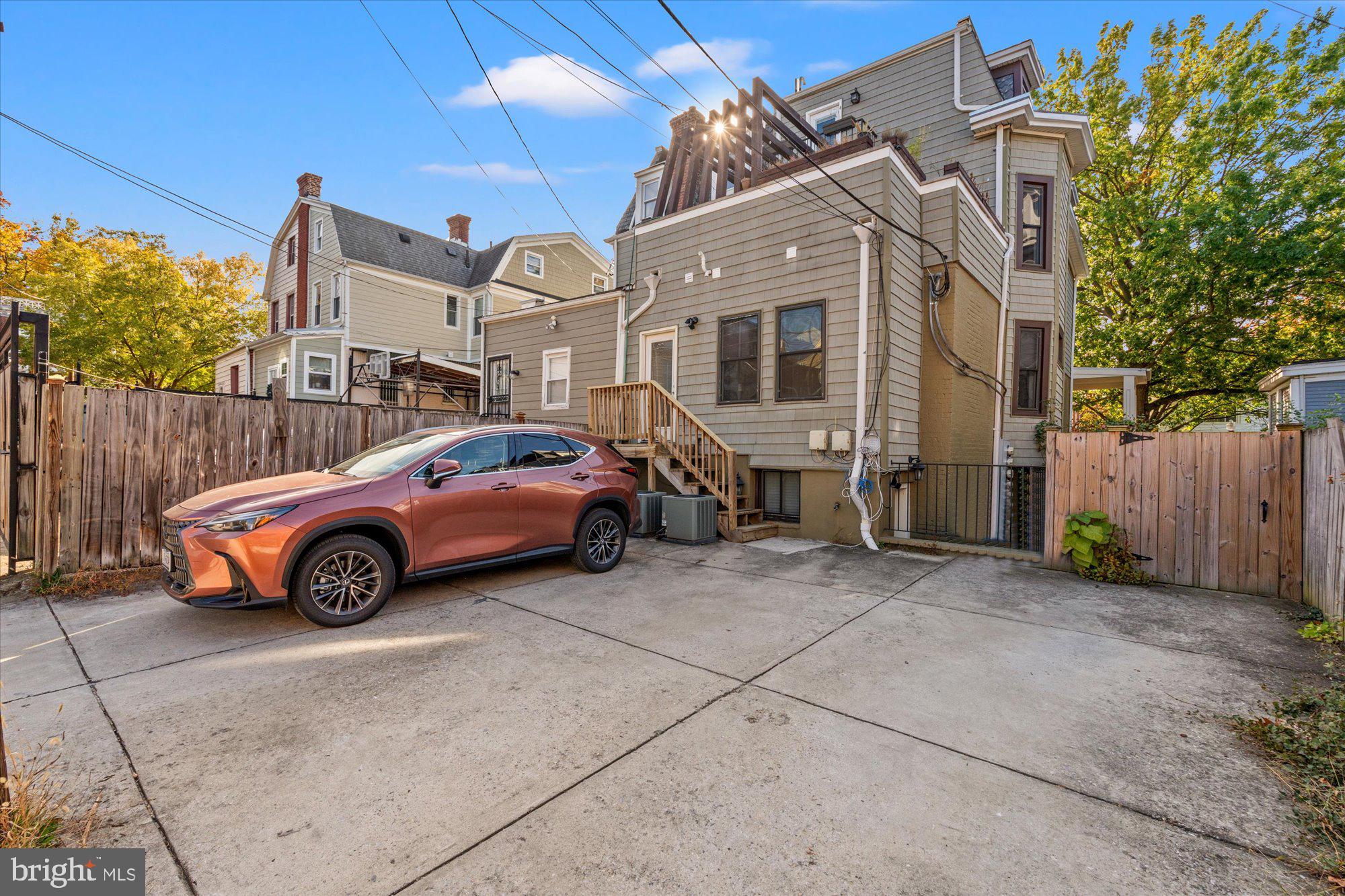 907 WEBSTER STREET NW 2