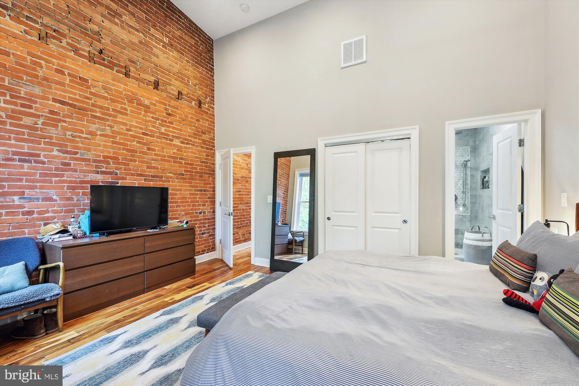 141 T STREET NW