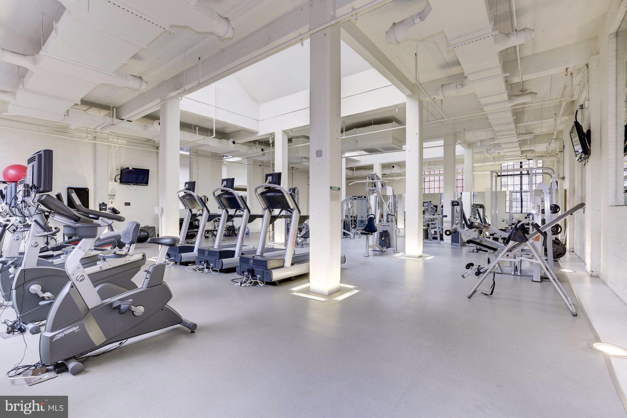 437 NEW YORK AVENUE NW Y2