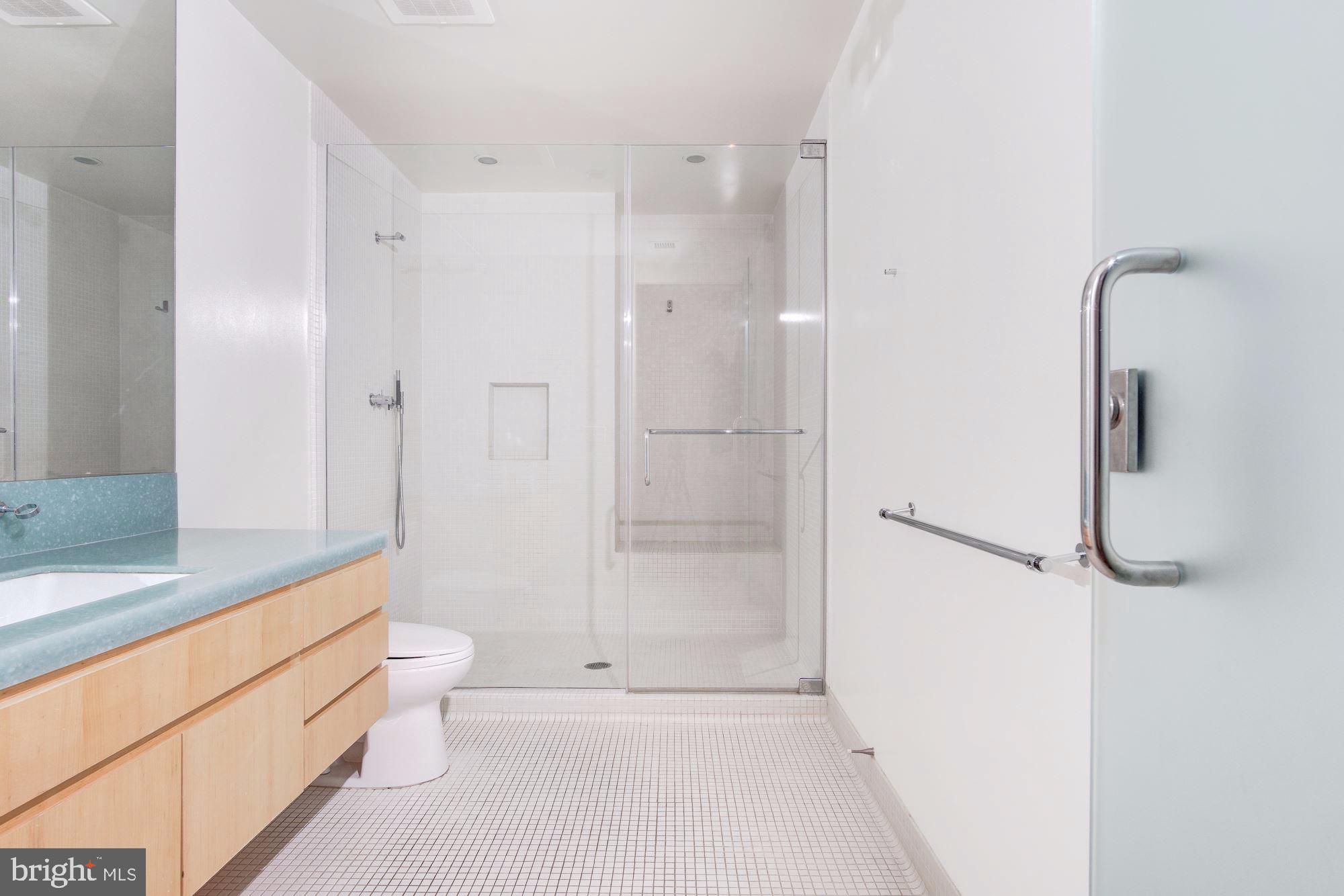 437 NEW YORK AVENUE NW Y2