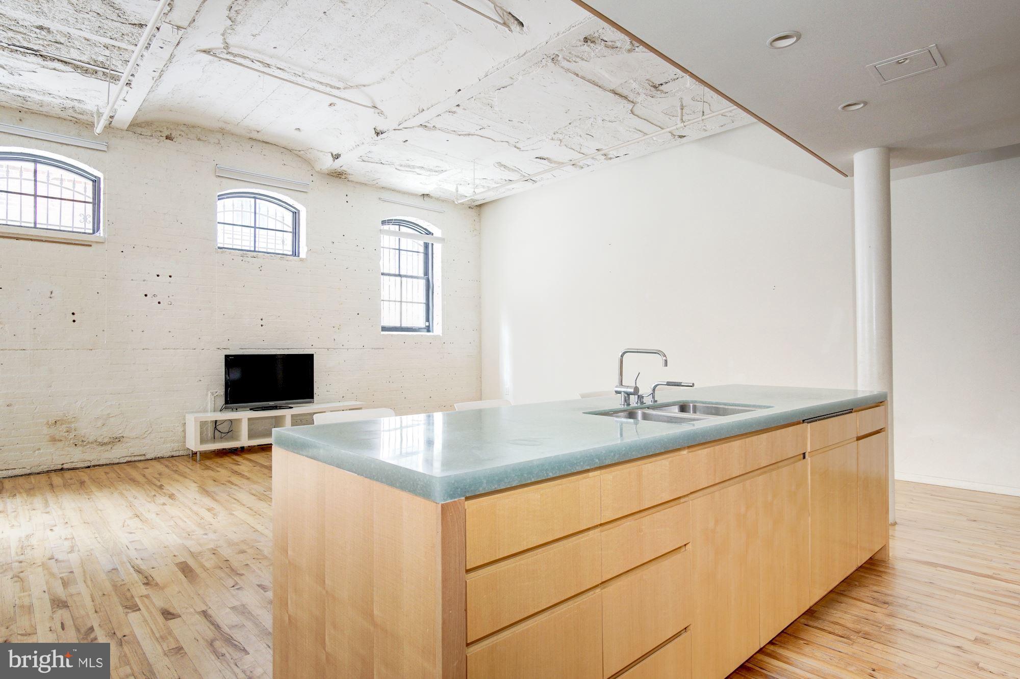 437 NEW YORK AVENUE NW Y2