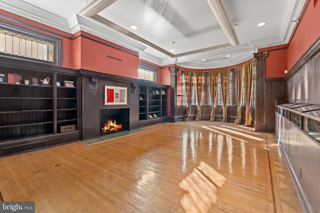 1860 19TH STREET NW