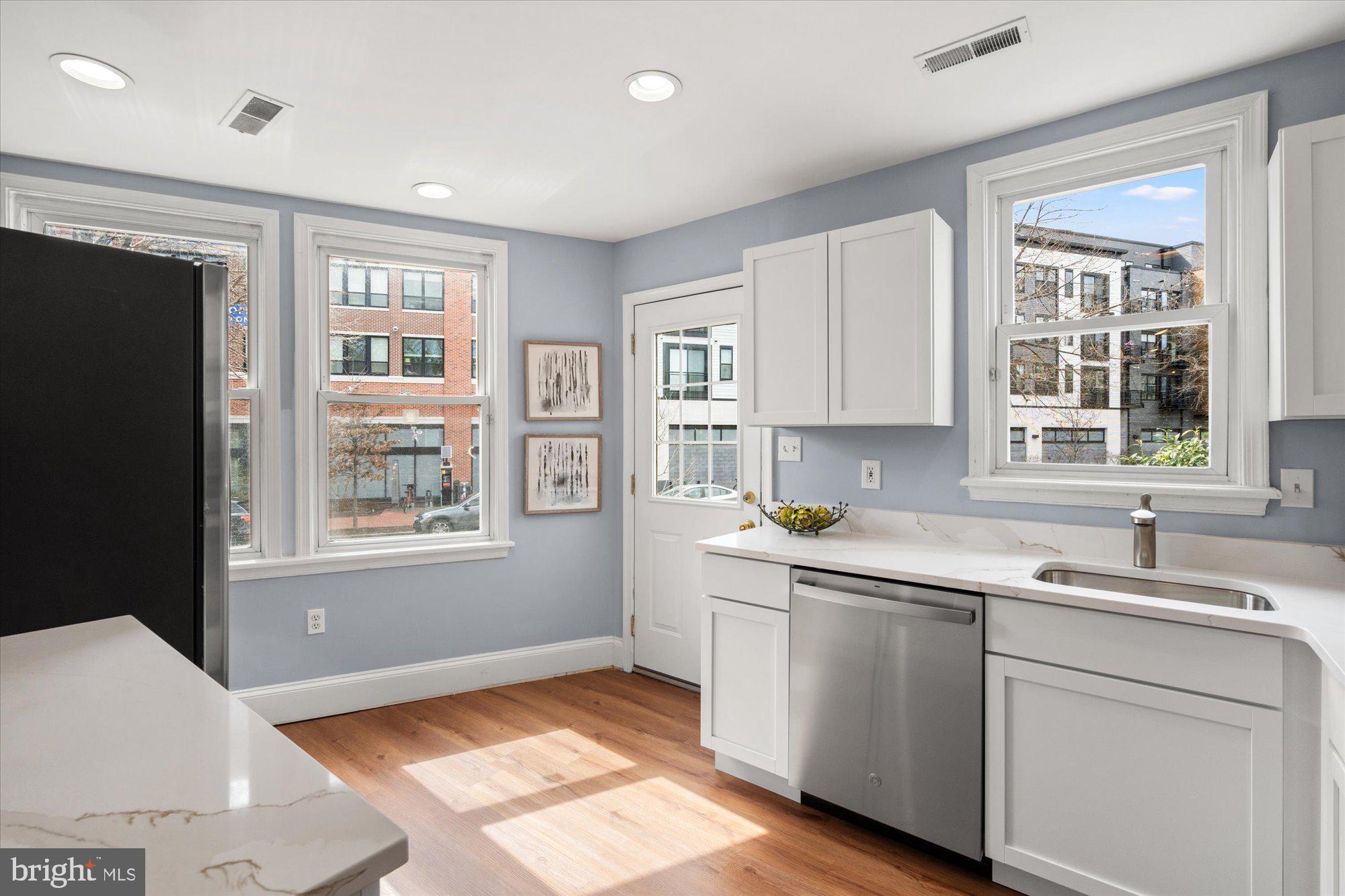 349 KENTUCKY AVENUE SE