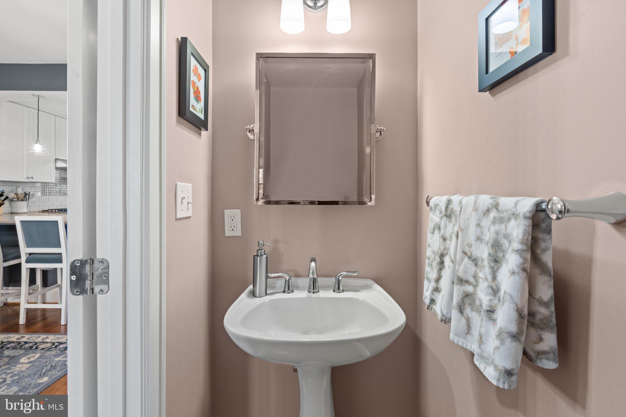 919 QUINCY STREET NW