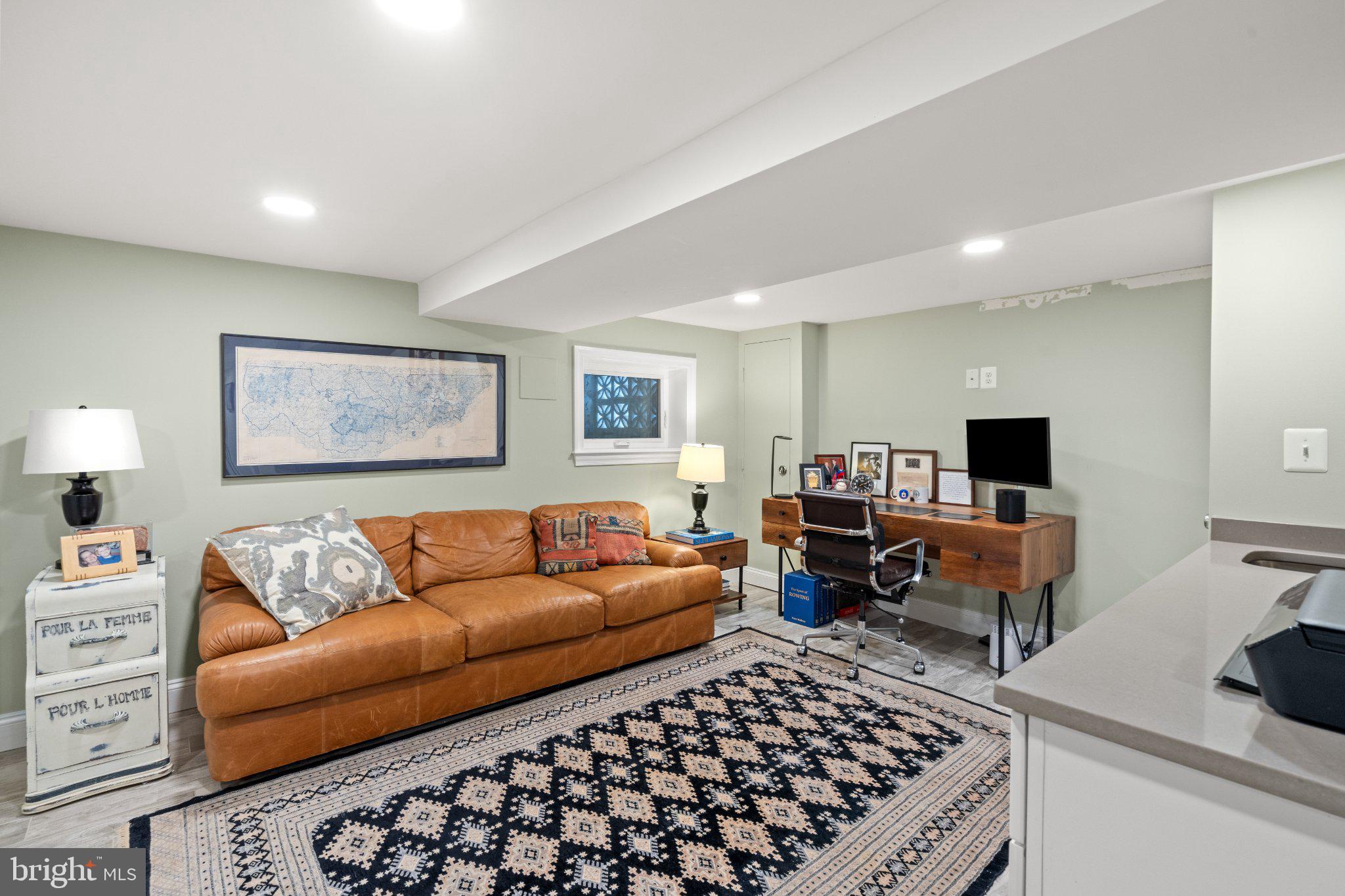 919 QUINCY STREET NW