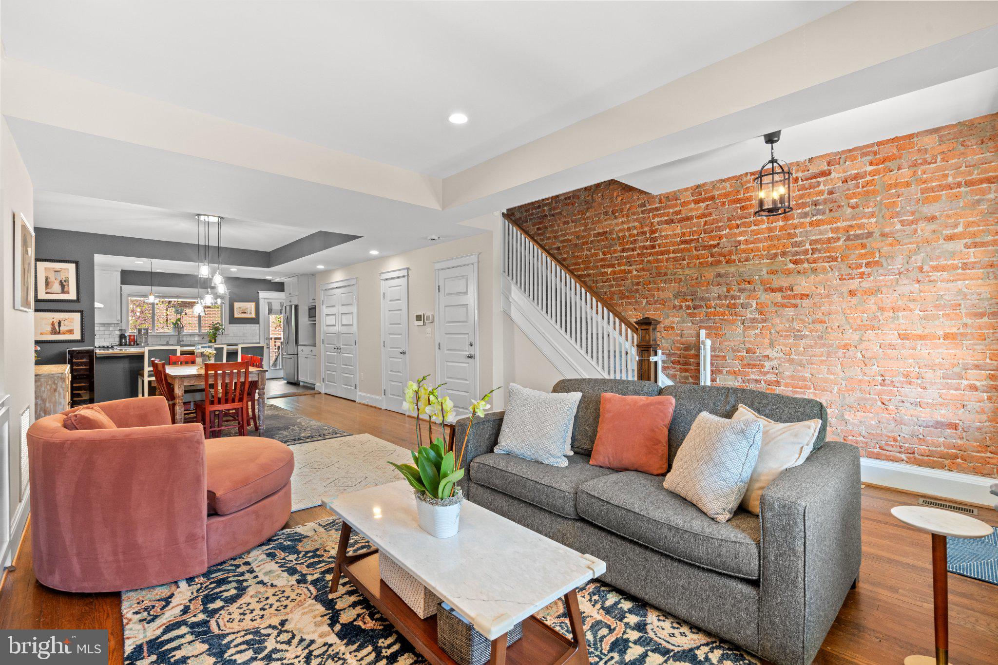 919 QUINCY STREET NW