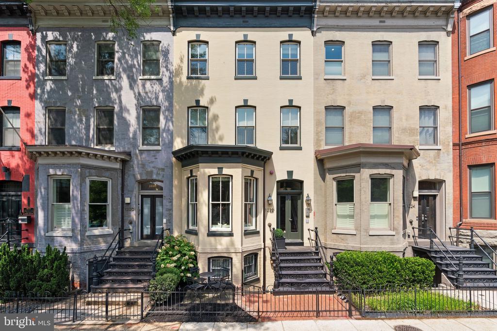 1222 11TH STREET NW Unit: 2