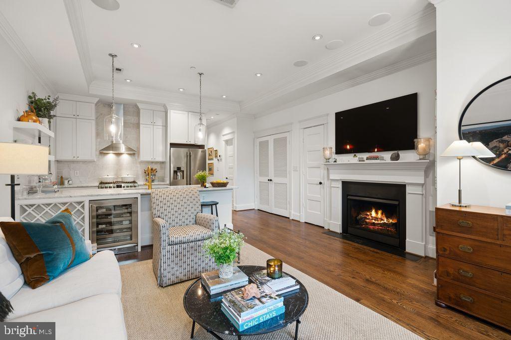 1222 11TH STREET NW Unit: 2