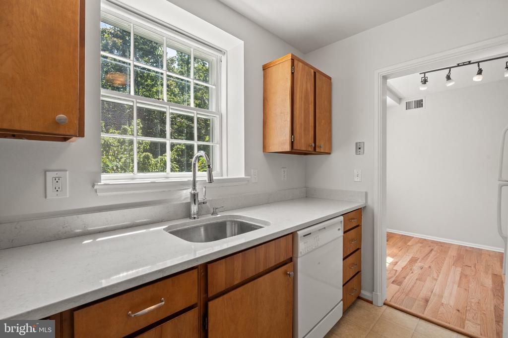3940 LANGLEY COURT NW Unit: C633
