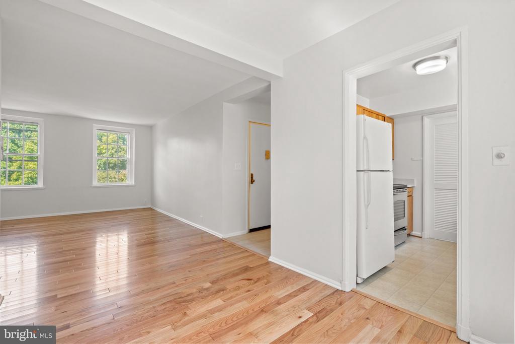 3940 LANGLEY COURT NW Unit: C633