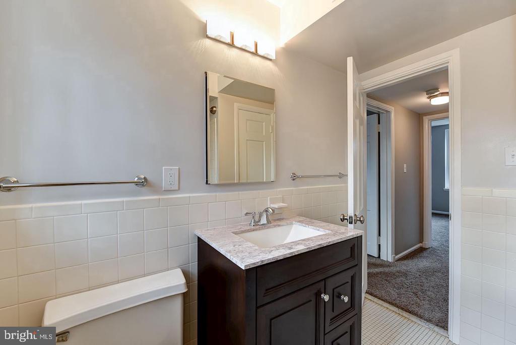 3940 LANGLEY COURT NW Unit: C633