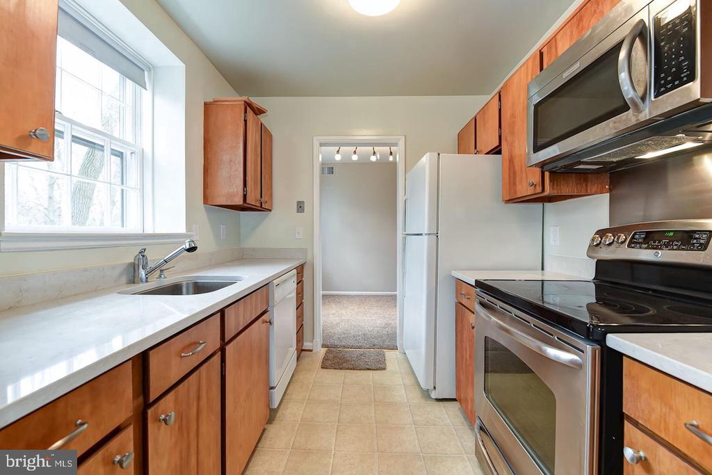 3940 LANGLEY COURT NW Unit: C633