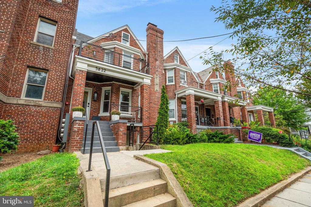 5622 13TH STREET NW Unit: 2